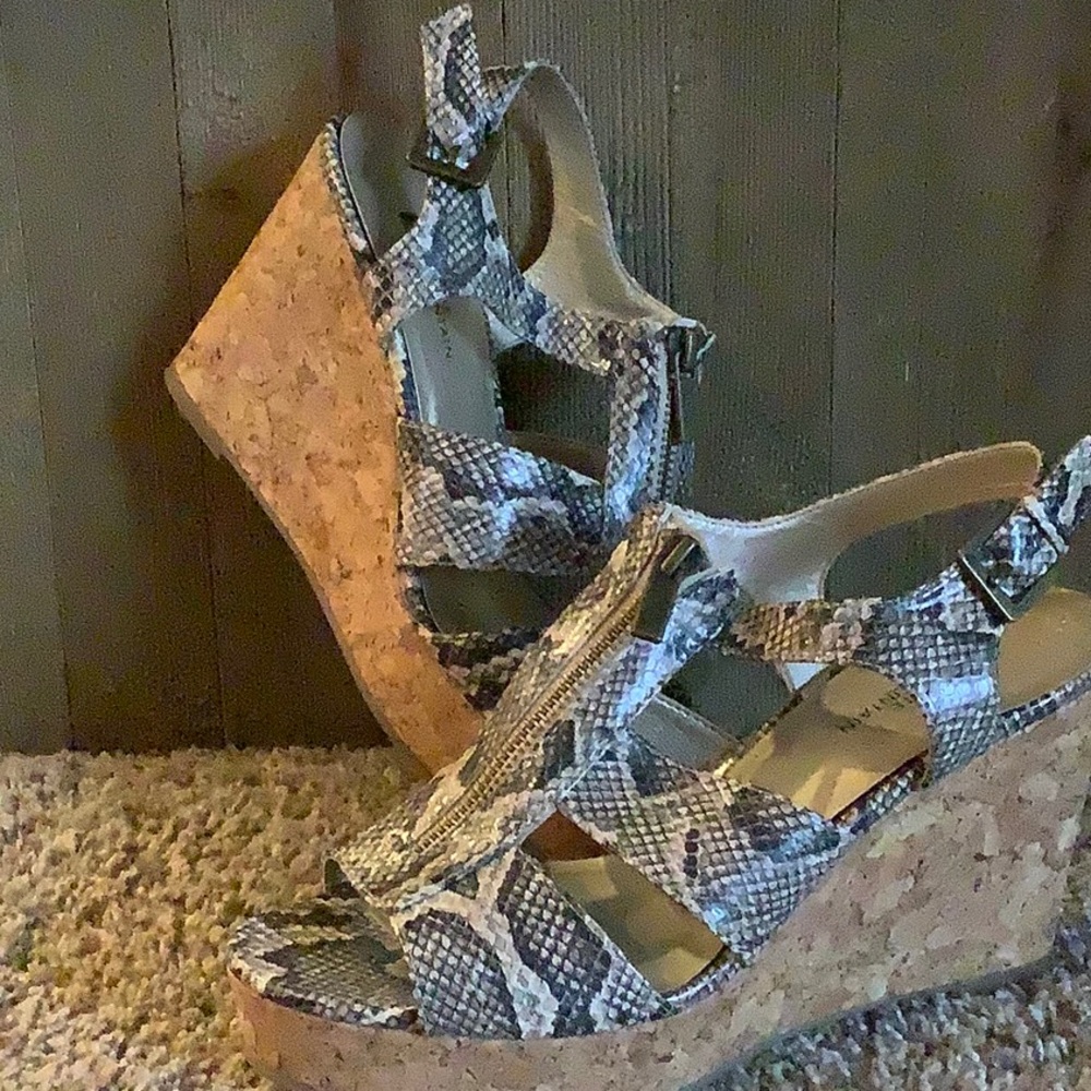 White Mountain Snake Skin Wedges